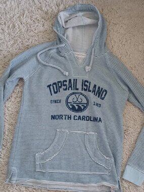 Vineyard Crew Topsail Island NC Hoodie M Striped Coastal Beach Sweatshirt